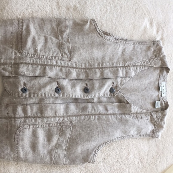 Vest - Picture 1 of 2